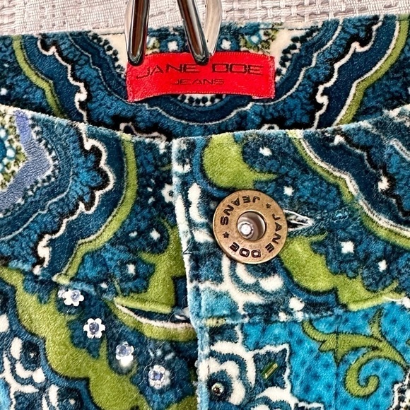 Y2K groovy Jane Doe kaleidoscope velour beaded bootcut green & teal pants - Picture 6 of 15